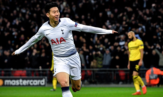 British media praise 'world-class' Tottenham striker Son