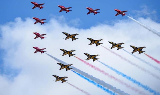 Air Force's aerobatic flight team wins top awards at British event
