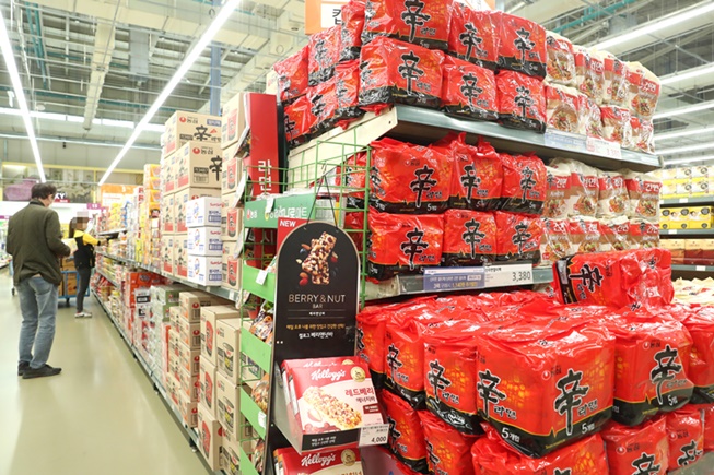 Pandemic lifts instant noodle exports 30% this year