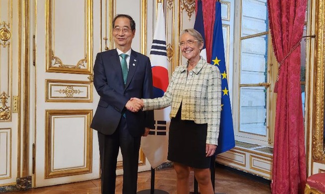 PM Han starts Busan World Expo PR tour in French capital
