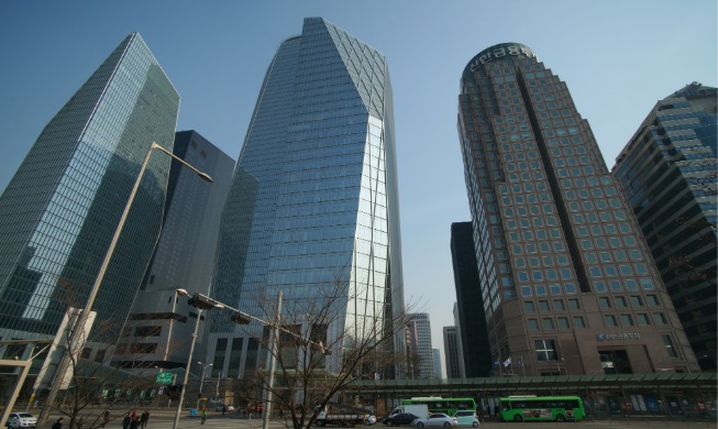 Seoul's global competitiveness ranking jumps from 33rd to 25th in 6 months