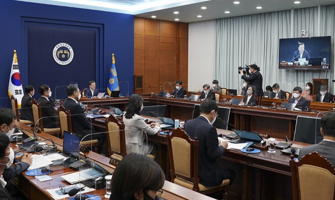 Opening Remarks by President Moon Jae-in at 9th Cabinet Meeting