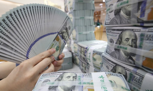 FX reserves rise for 3rd straight month, hits record USD 418.9B