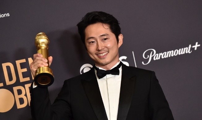 Steven Yeun is first Korean to win Golden Globe for best actor