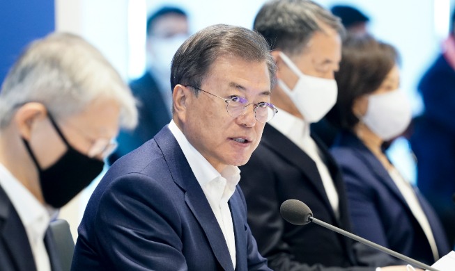 Remarks by President Moon Jae-in at Joint Meeting with Industry, Academia, Research Institutions and Hospitals to Develop COVID-19 Treatments and Vaccine
