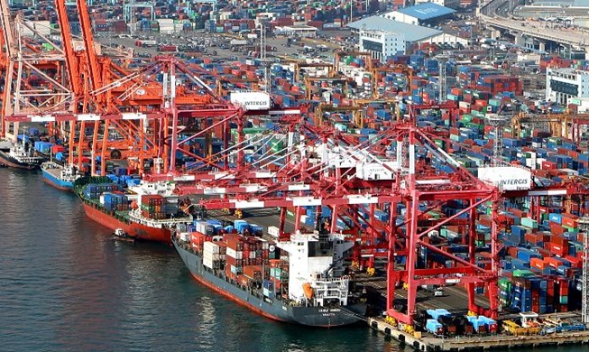 Exports in April saw highest growth in 10 years