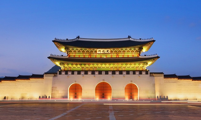 Evening tour of iconic Gyeongbukgung Palace in Seoul launched