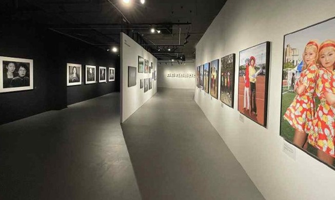 Hungary hosts 1st exhibition of contemporary Korean photos in Europe