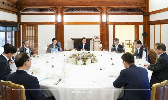 Remarks by President Moon Jae-in at Meeting with Heads of Constitutional Institutions