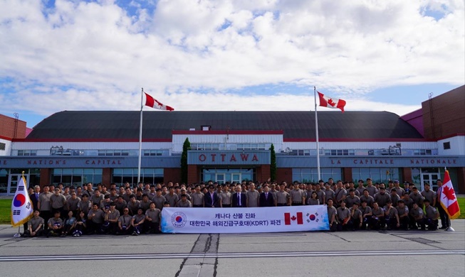 Canadian PM thanks Korean rescue team in surprise visit
