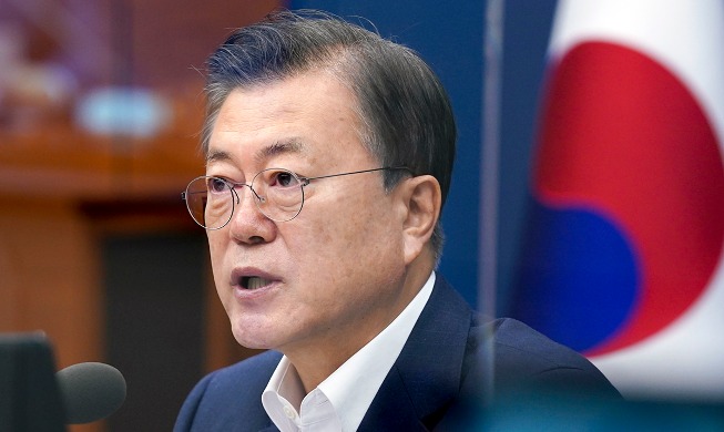 President Moon, first lady to get AstraZeneca vaccine on March 23