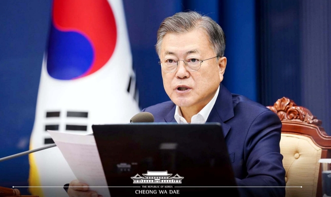 🎧 President calls Korea 'leader in lowering COVID-19 to endemic level'