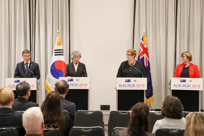 Korean, Aussie ministers urge North Korea to resume dialogue Korea