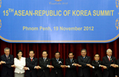 Korea_ASEAN_summit_2012_th.jpg