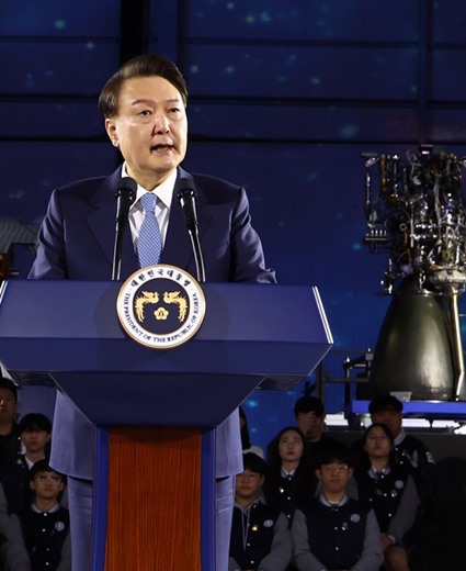 President Yoon says cluster to make nation global space power