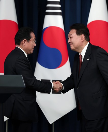 President Yoon, Japan PM pledge better trilateral ties with US