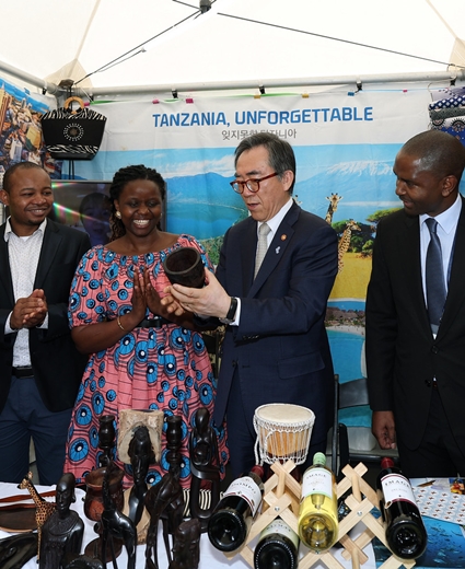 Africa's appeal on full display at downtown festival in Seoul