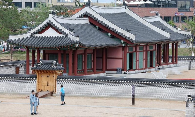 Restoration of 119-year-old Hwaseong Haenggung Palace done
