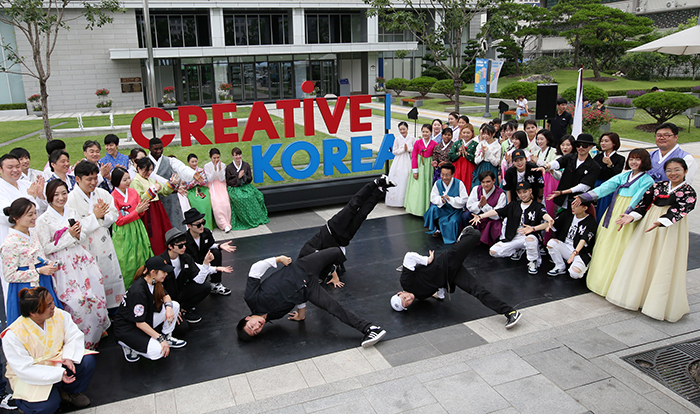 0703_creative_mob_L7.jpg