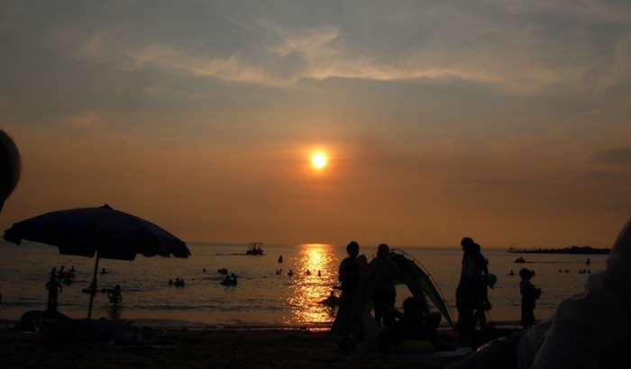 Eulwangri is one of many beaches just a quick bus ride from Yongyu Temporary Station. 