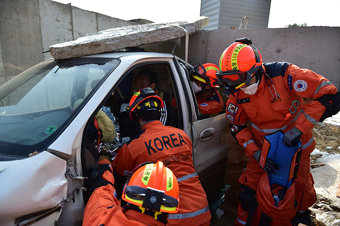 119_Rescue_car_cit.jpg