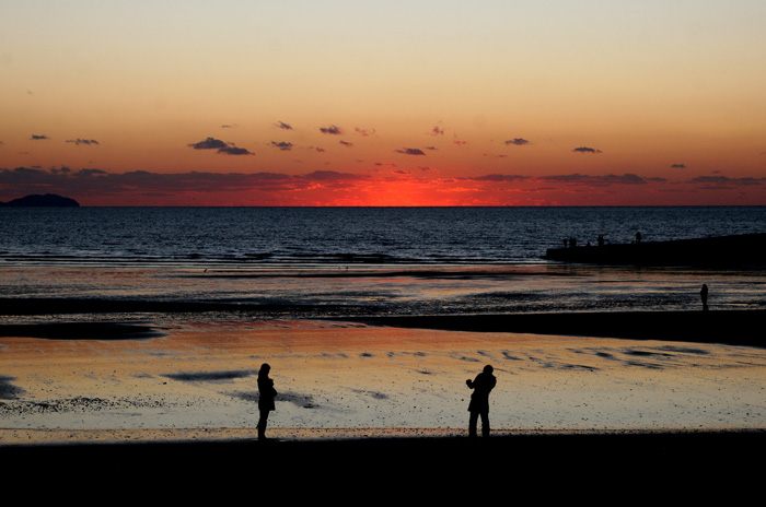 Eulwangni Beach is one of the most popular dating spots for couples. 