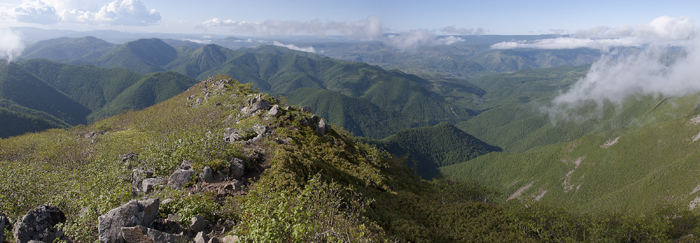 Duryusan Mountain (2,309 meters) (두류산, 頭流山, Streaming Top Mountain) is in Baegam-gun, Hamgyeongnam-do (South Hamgyeong Province), in North Korea. (photo: Roger Shepherd)