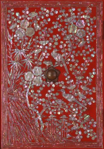 A closer look at the Red Lacquerware Document Chest inlaid with Mother-of-pearl