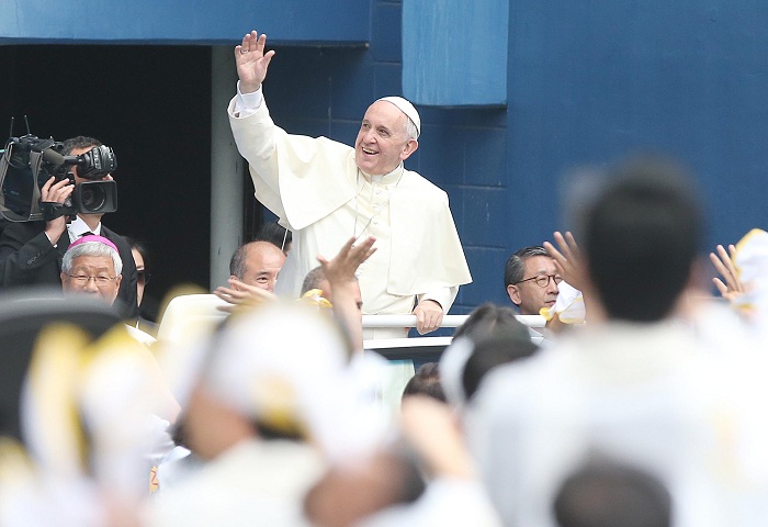 140815_Pope_Francis_mass_7.jpg