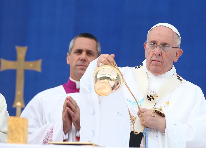 140815_Pope_Francis_mass_9.jpg