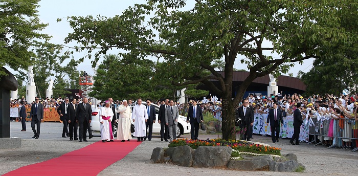 140816_pope_Francis_2.jpg