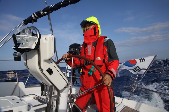 Kim goes around Cape Horn, where the Atlantic meets the Pacific. The photograph is from April 2014.