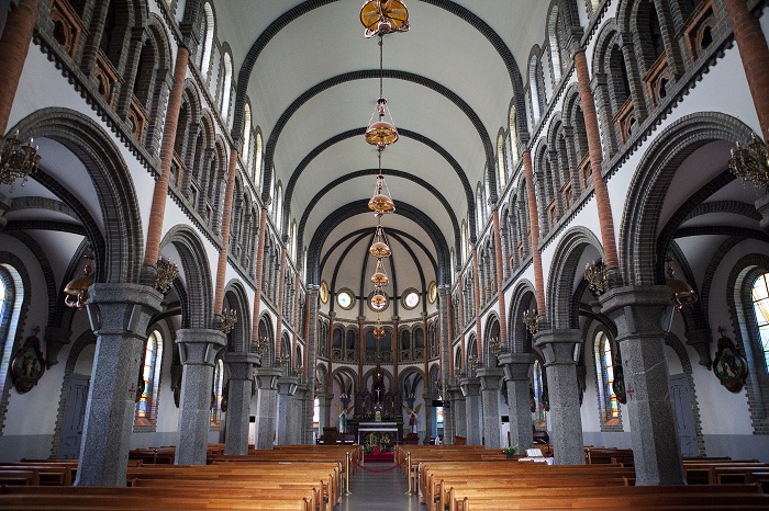 The Jeondong Catholic Church is in the Jeonju Hanok Village in the North Jeolla capital of Jeonju.