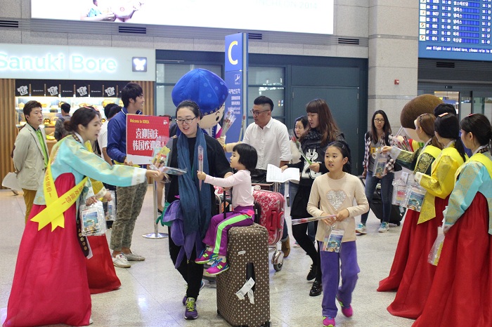The KTO's mascots, Chorongi and Saekdongi, welcome travelers to Korea. (photos courtesy of the Korea Tourism Organization)