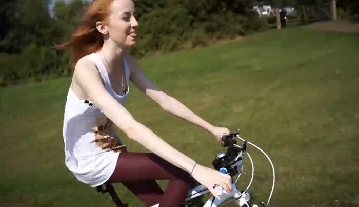Abbot uploaded a video on YouTube that she and her boyfriend recorded during a date in London in August 2013.