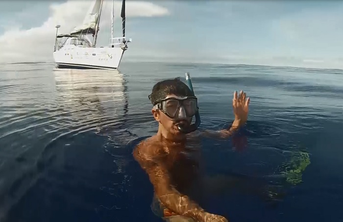 From time to time, Kim enjoyed snorkeling deep into the ocean. It gave him energy to move forward.