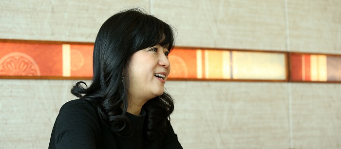 Composer Lim June-hee wishes to express the Korean people's '<i>jeong</i>' in her work. <i>Jeong</i>, as she defines it, is the love people have for their community and the love people have for peace.