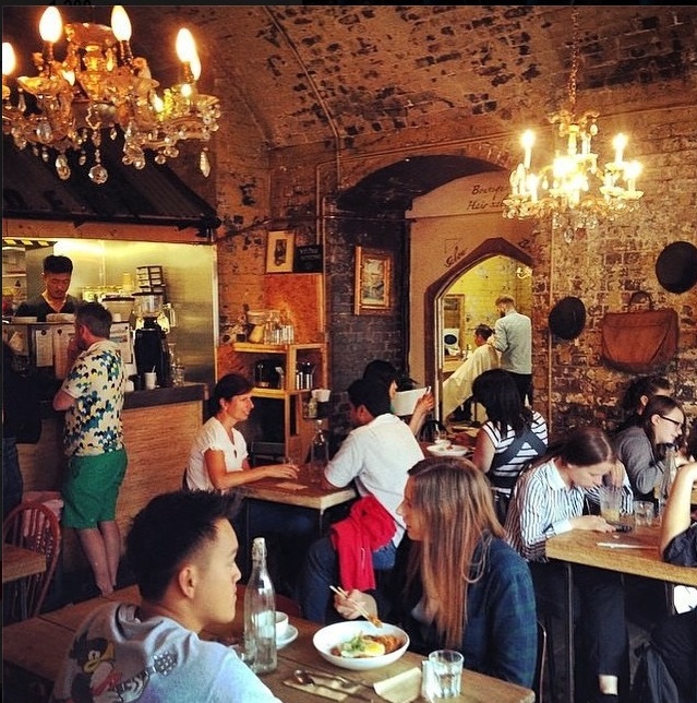 Hurwundeki in London has recently received an increasing amount of attention with its dual services of food and haircuts.