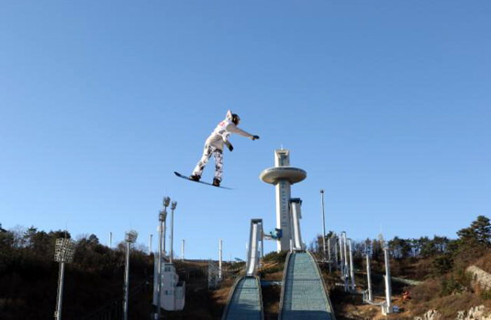 161128_snowboardbigair_art1.jpg