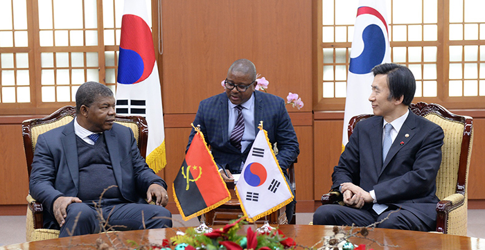 161222_koreaangola_art2.jpg