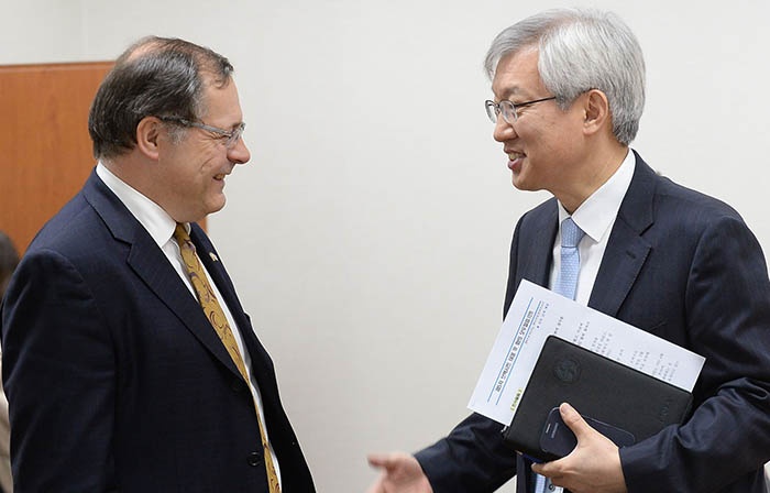 170414_koreaukbrexit_art1.jpg