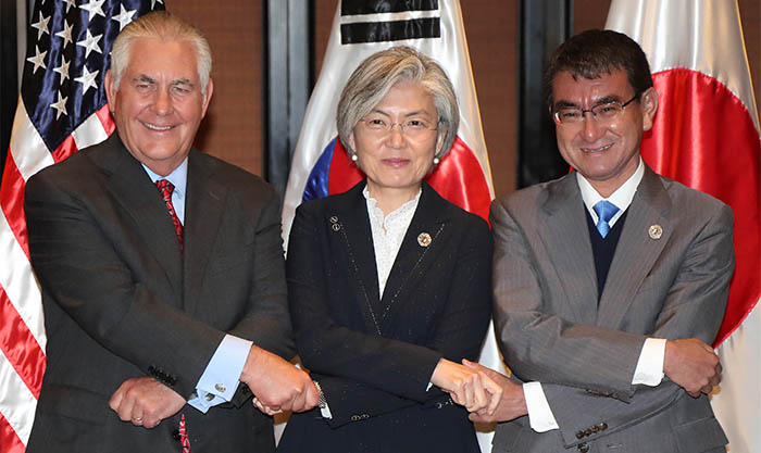 170808_koreajapanus_art1.jpg