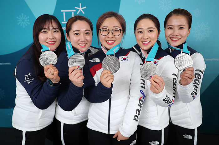 180225_curlingbobsleigh_1.jpg