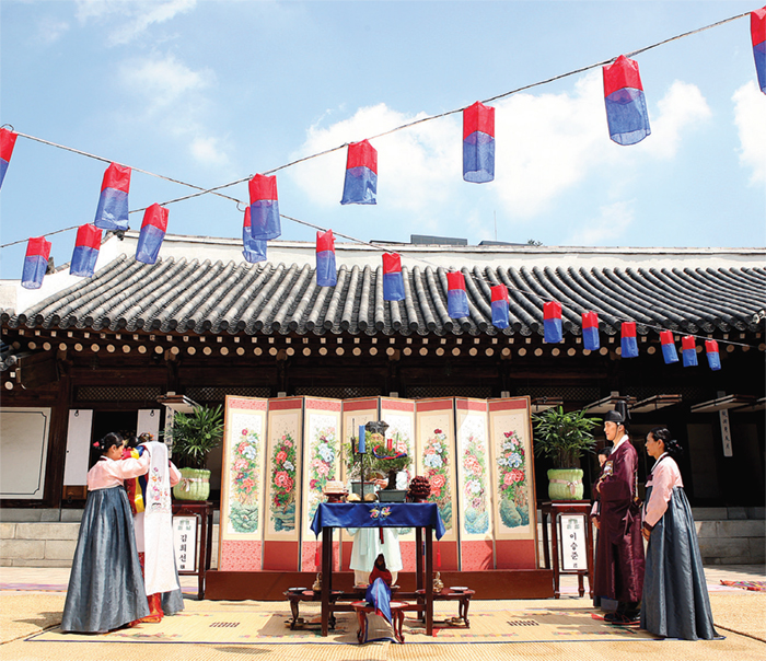 Festivals Celebrations And Holidays Korea Net The Official Website Of The Republic Of Korea
