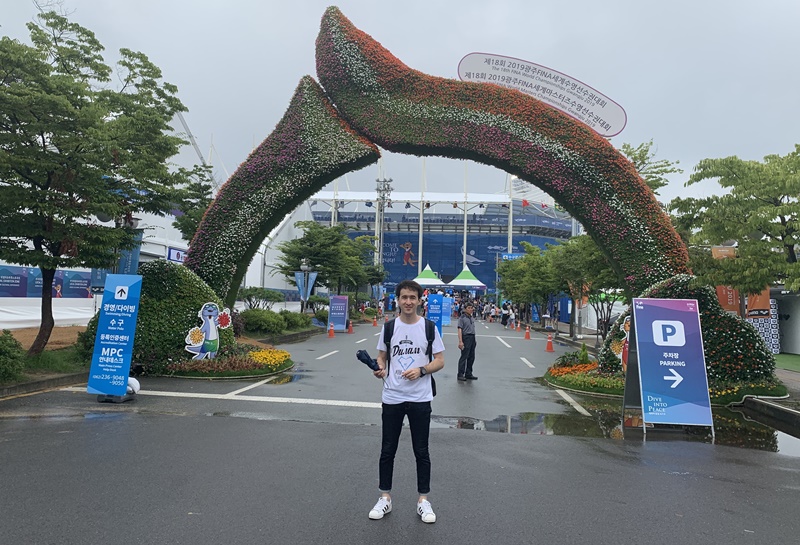 I was ready to go after arriving at the main entrance of the competition venue.