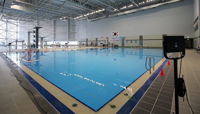 The swimming center includes both a diving pool and a separate pool for both water polo and synchronized swimming.