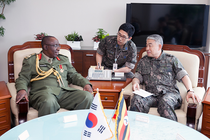20160620_Militarymeeting_01.jpg