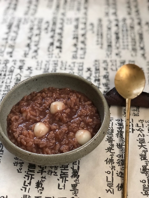 This patjuk (red bean porridge) was made by Honorary Reporter Yukiko Nakanaga from Japan. (Yukiko Nakanaga) 