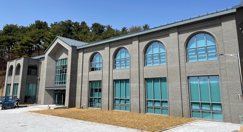  The National Memorial of the Korean Provisional Government on April 11 was opened at the former presidential villa of Cheong Nam Dae in Cheongju, Chungcheongbuk-do Province. 