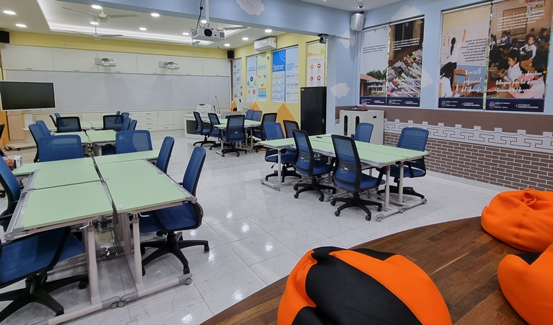 external_image Paraguay has set up classrooms featuring Korea's cutting-edge technology and education experience. Shown is an information and communications technology classroom in the Paraguayan capital of Asuncion. (Korean Ministry of Education)
